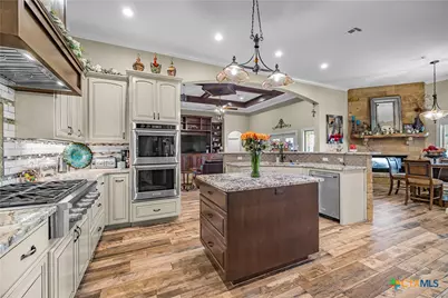 254 Sendera Loop, Victoria, TX 77904 - Photo 21