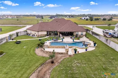 254 Sendera Loop, Victoria, TX 77904 - Photo 15