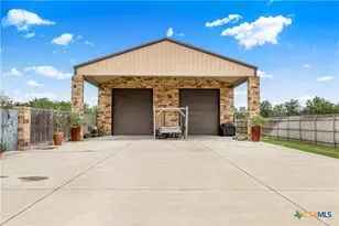 254 Sendera Loop, Victoria, TX 77904 - Photo 3