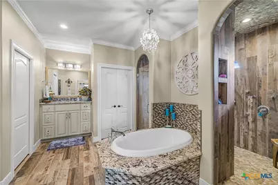 254 Sendera Loop, Victoria, TX 77904 - Photo 29