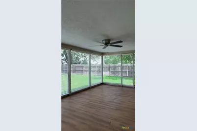 608 W Thomas, Cuero, TX 77954 - Photo 7