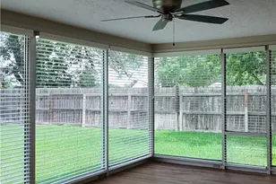 608 W Thomas, Cuero, TX 77954 - Photo 7