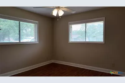 608 W Thomas, Cuero, TX 77954 - Photo 9