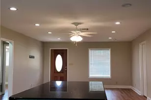 608 W Thomas, Cuero, TX 77954 - Photo 5