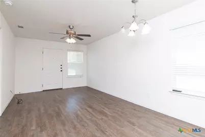 6705 University Village Way #B, Killeen, TX 76549 - Photo 7
