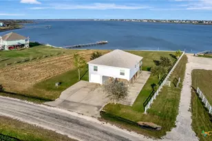 314 Windswept Dr, Port Lavaca, TX 77979 - Photo 3