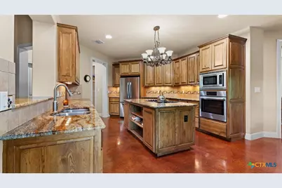 179 Silverado, New Braunfels, TX 78132 - Photo 11