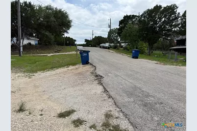 1264 High Hills Drive, Canyon Lake, TX 78133 - Photo 5