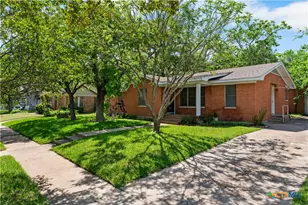 1412 E Leon St, Gatesville, TX 76528 - Photo 31