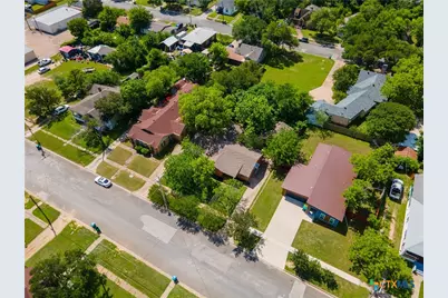 1412 E Leon Street, Gatesville, TX 76528 - Photo 35