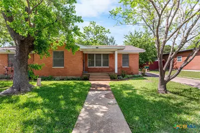 1412 E Leon Street, Gatesville, TX 76528 - Photo 1