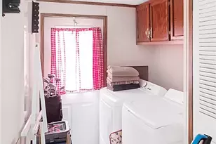 603 E George St, Port Lavaca, TX 77979 - Photo 15