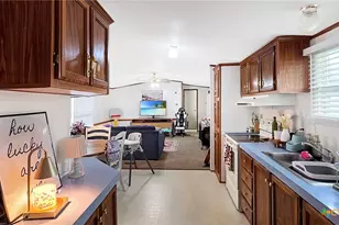 603 E George St, Port Lavaca, TX 77979 - Photo 9