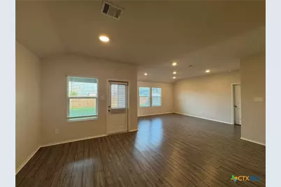 208 Ida Loop, Seguin, TX 78155 - Photo 5