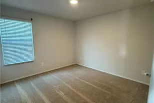 208 Ida Loop, Seguin, TX 78155 - Photo 9