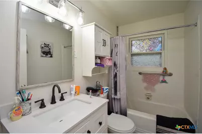 904 Melrose Avenue, Victoria, TX 77901 - Photo 5