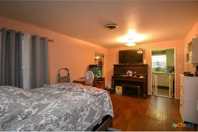 904 Melrose Avenue, Victoria, TX 77901 - Photo 3
