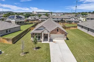 1207 Prospector Trl, Harker Heights, TX 76548 - Photo 3