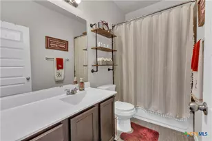 766 Farmers Dell, New Braunfels, TX 78130 - Photo 5
