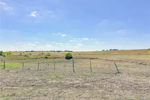 1037 Co Rd 340, Shiner, TX 77984 - Photo 17