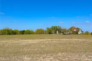 1037 Co Rd 340, Shiner, TX 77984 - Photo 31