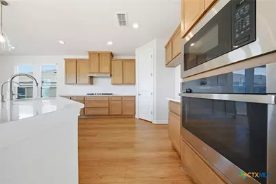 662 Hidden View Street, New Braunfels, TX 78130 - Photo 17