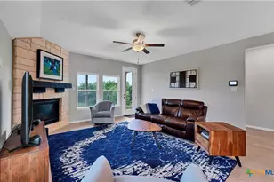 1649 Ranch House, New Braunfels, TX 78132 - Photo 5
