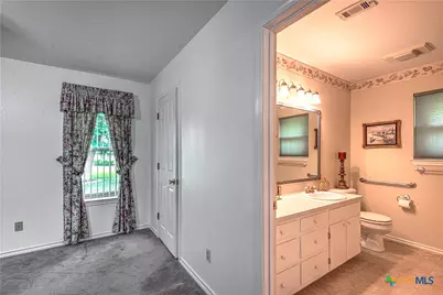 18 S College Avenue, Troy, TX 76579 - Photo 17