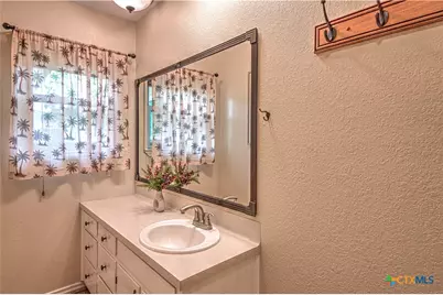 18 S College Avenue, Troy, TX 76579 - Photo 23