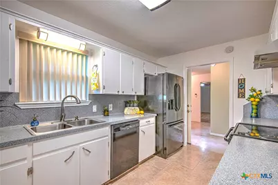 18 S College Avenue, Troy, TX 76579 - Photo 13