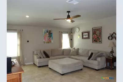930 Pumpkin Ridge, New Braunfels, TX 78130 - Photo 7
