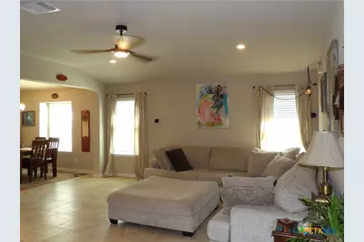 930 Pumpkin Ridge, New Braunfels, TX 78130 - Photo 5