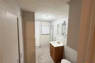 239 W High St, Goliad, TX 77963 - Photo 29