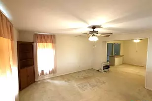 239 W High St, Goliad, TX 77963 - Photo 17