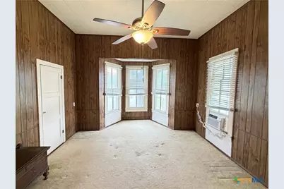 239 W High Street, Goliad, TX 77963 - Photo 23