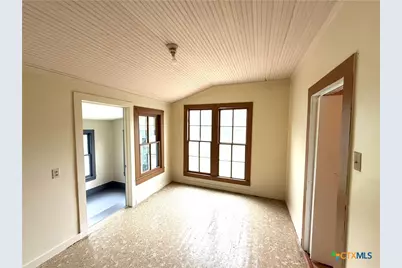 239 W High Street, Goliad, TX 77963 - Photo 35