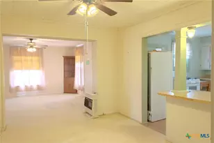 239 W High St, Goliad, TX 77963 - Photo 25