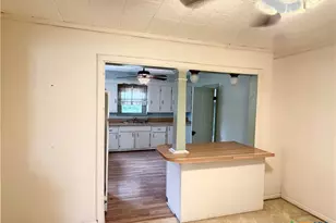 239 W High St, Goliad, TX 77963 - Photo 25