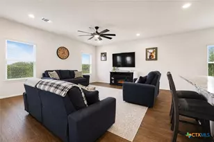 446 Orion Dr, New Braunfels, TX 78130 - Photo 9