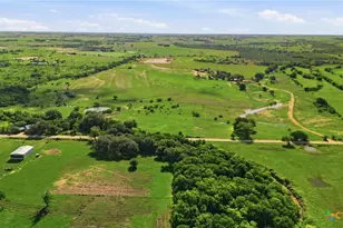 1883 Turkey Bottom Rd, Yoakum, TX 77984 - Photo 3