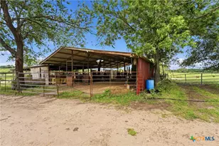 1883 Turkey Bottom Rd, Yoakum, TX 77984 - Photo 15
