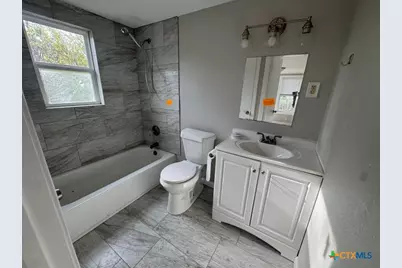 2001 S 9th Street, Temple, TX 76504 - Photo 9