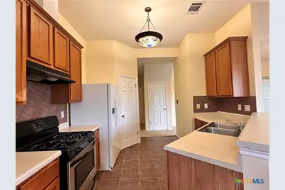 2050 Lisa Lane, San Marcos, TX 78666 - Photo 5