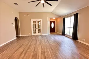 2029 Northview Dr, San Marcos, TX 78666 - Photo 9