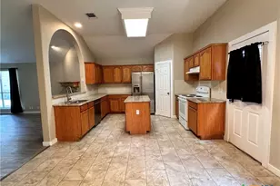 2029 Northview Dr, San Marcos, TX 78666 - Photo 11