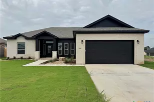 701 Golden Eagle Dr, Salado, TX 76571 - Photo 1