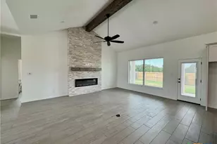 701 Golden Eagle Dr, Salado, TX 76571 - Photo 5