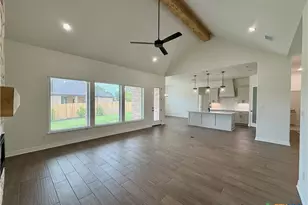 801 Golden Eagle Cv, Salado, TX 76571 - Photo 3