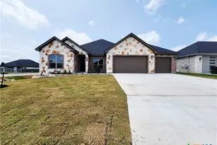 801 Golden Eagle Cv, Salado, TX 76571 - Photo 1