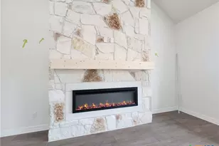 801 Golden Eagle Cv, Salado, TX 76571 - Photo 7